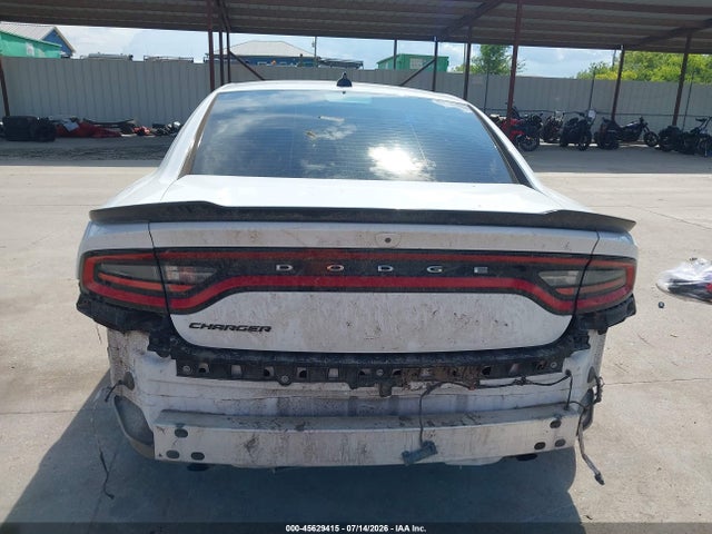 Auction sale of the 2018 Dodge Charger Sxt Rwd, vin: 2C3CDXBG8JH135572, lot number: 45629415