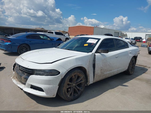 Auction sale of the 2018 Dodge Charger Sxt Rwd, vin: 2C3CDXBG8JH135572, lot number: 45629415