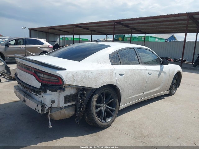 Auction sale of the 2018 Dodge Charger Sxt Rwd, vin: 2C3CDXBG8JH135572, lot number: 45629415