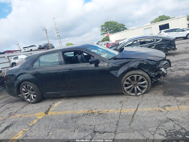 Продаж на аукціоні авто 2014 Chrysler 300 300s, vin: 2C3CCABG4EH221810, номер лоту: 45629437