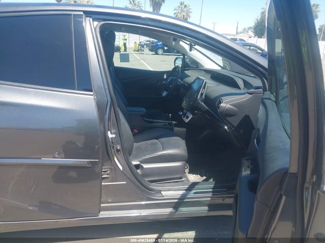 JTDKARFP0H3039826 Toyota Prius Prime Premium