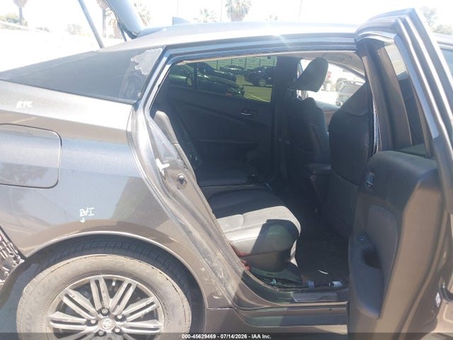 JTDKARFP0H3039826 Toyota Prius Prime Premium