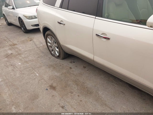 45629511 :رقم المزاد ، 5GALVCED3AJ240913 vin ، 2010 Buick Enclave 2xl مزاد بيع