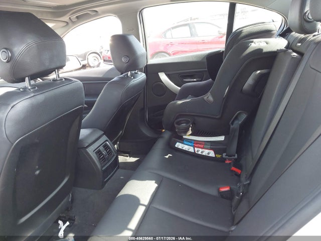 2016 Bmw 320i Xdrive მანქანა იყიდება აუქციონზე, vin: WBA8E5G55GNU20284, აუქციონის ნომერი: 45629560