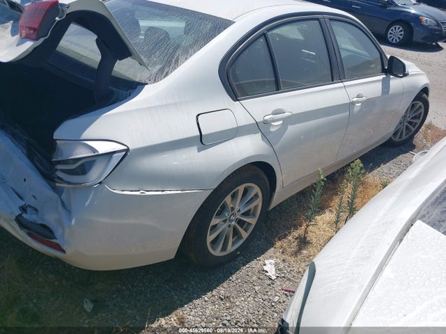 2016 Bmw 320i Xdrive მანქანა იყიდება აუქციონზე, vin: WBA8E5G55GNU20284, აუქციონის ნომერი: 45629560