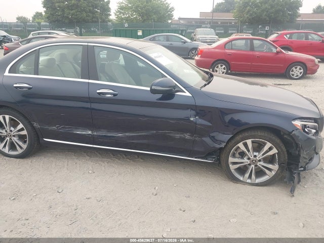 WDDWF4KB6JR337144 Mercedes-Benz C 300 4matic