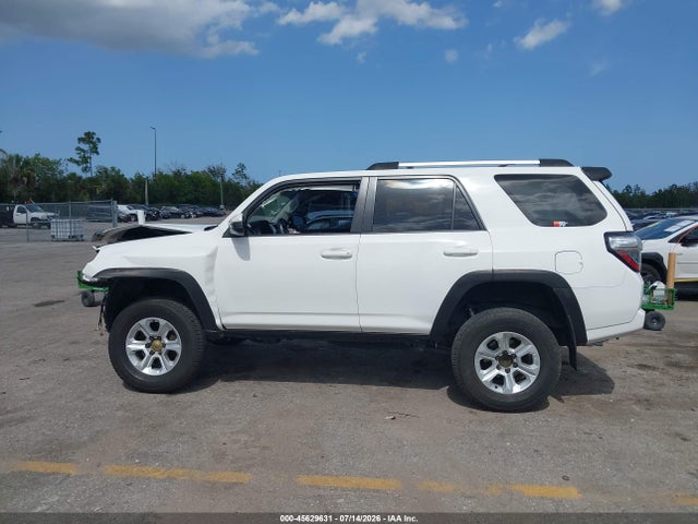 2016 Toyota 4runner Sr5 მანქანა იყიდება აუქციონზე, vin: JTEBU5JR5G5334962, აუქციონის ნომერი: 45629631