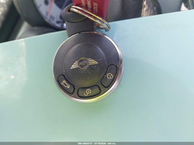 2011 Mini Cooper მანქანა იყიდება აუქციონზე, vin: WMWZN3C56BT132678, აუქციონის ნომერი: 45629737