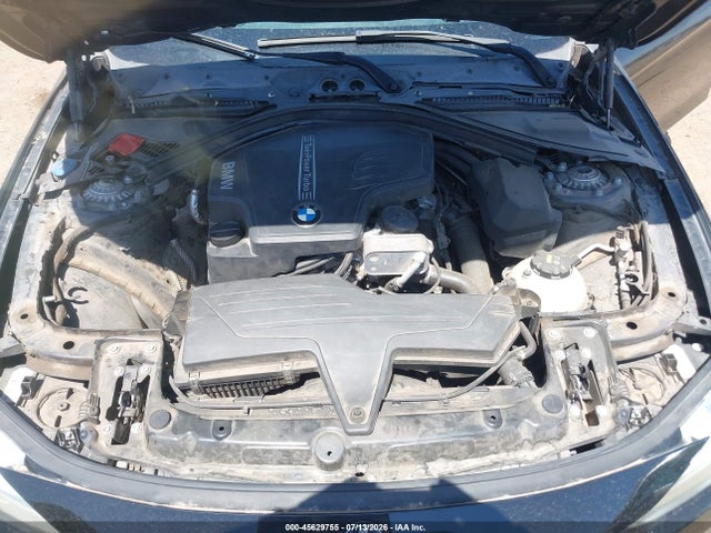 BMW 320i 2017 WBA8E1G57HNU14044 Image 10
