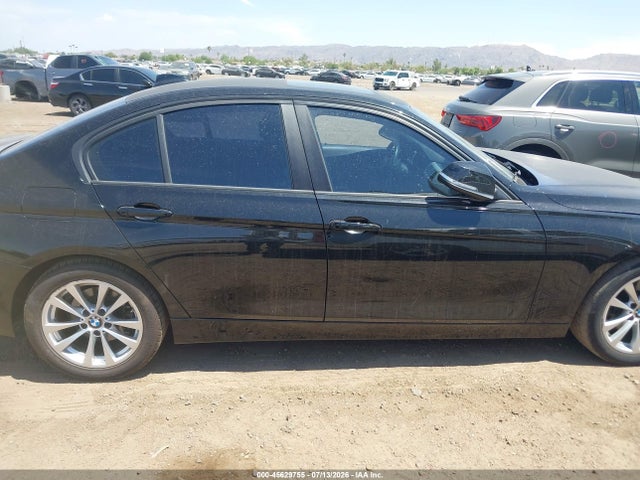BMW 320i 2017 WBA8E1G57HNU14044 Image 13