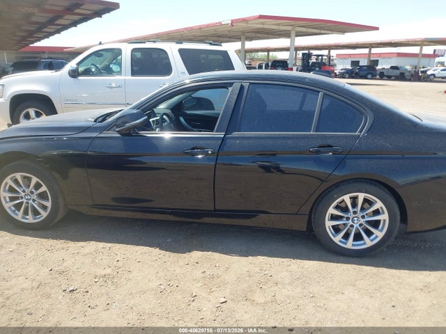 BMW 320i 2017 WBA8E1G57HNU14044 Image 14