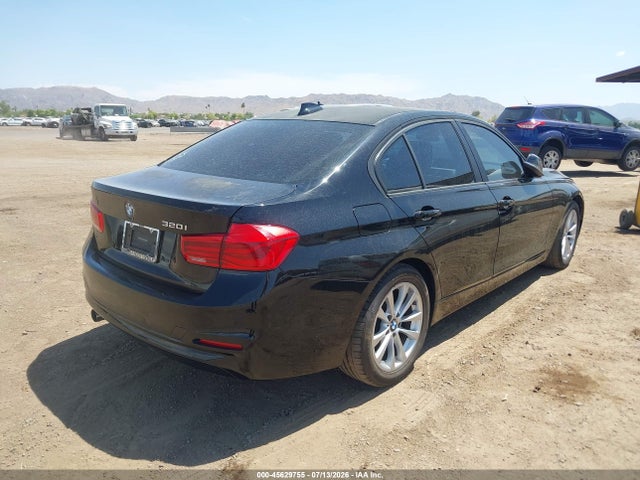 BMW 320i 2017 WBA8E1G57HNU14044 Image 4