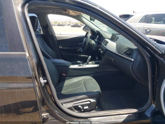 BMW 320i 2017 WBA8E1G57HNU14044 Image 5