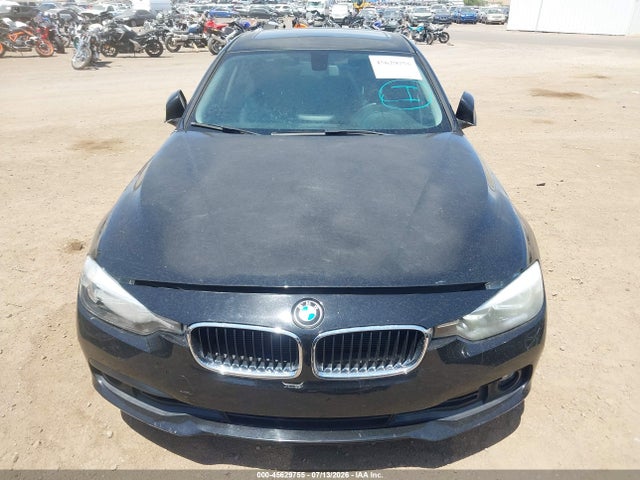 BMW 320i 2017 WBA8E1G57HNU14044 Image 6