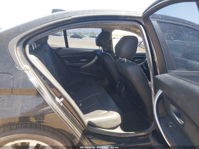 BMW 320i 2017 WBA8E1G57HNU14044 Image 8