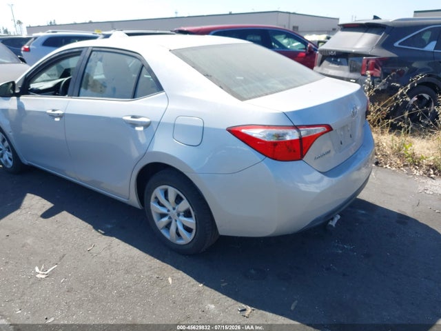 Toyota COROLLA LE 2015 5YFBURHE1FP223745 Image 3