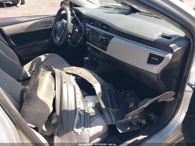 Toyota COROLLA LE 2015 5YFBURHE1FP223745 Image 5