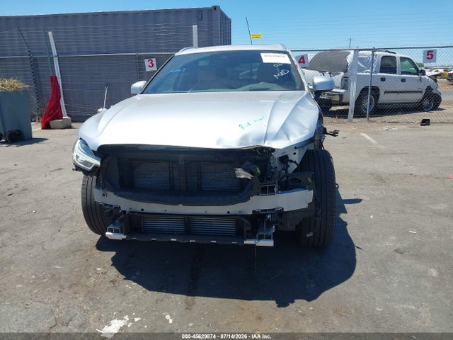 45629874 :رقم المزاد ، LYVA22RK8JB111236 vin ، 2018 Volvo Xc60 T6 Momentum مزاد بيع