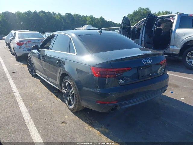 Продаж на аукціоні авто 2017 Audi A4 Premium Plus, vin: WAUENAF47HN020619, номер лоту: 45629892