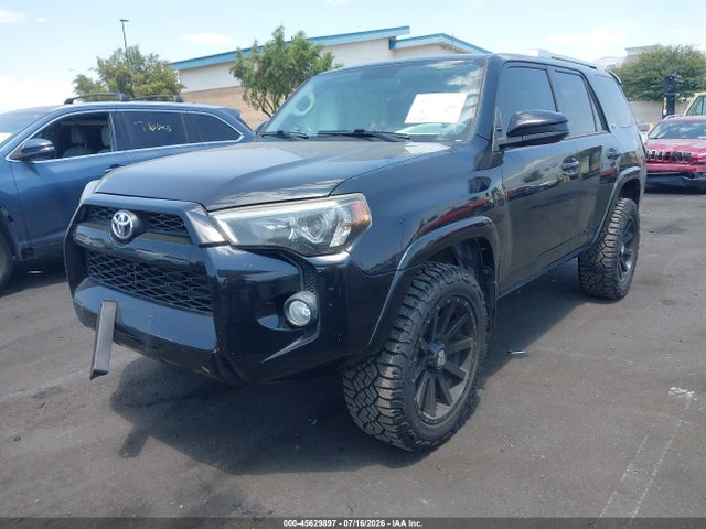 Toyota 4RUNNER SR5 2016 JTEBU5JRXG5315193 Image 2