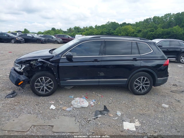 Продажа на аукционе авто 2018 Volkswagen Tiguan 2.0t Se/2.0t Sel, vin: 3VV3B7AX2JM188144, номер лота: 45629931