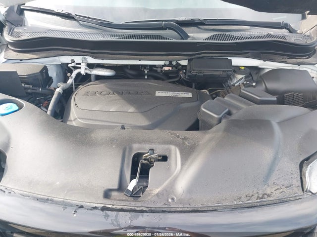5FNYF8H95KB023815 Honda Passport Touring