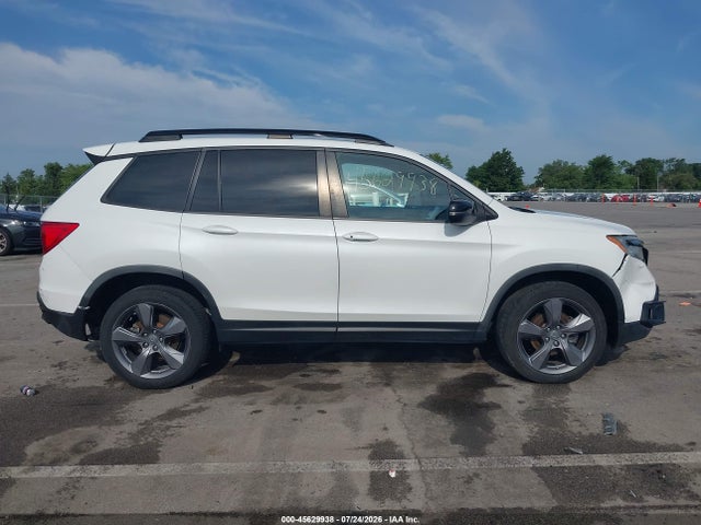 5FNYF8H95KB023815 Honda Passport Touring
