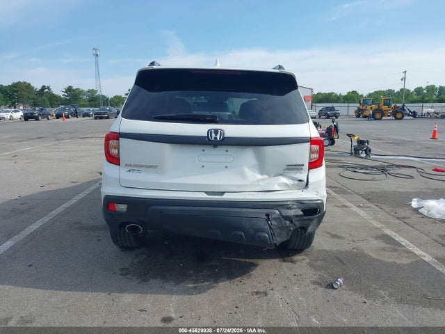 5FNYF8H95KB023815 Honda Passport Touring