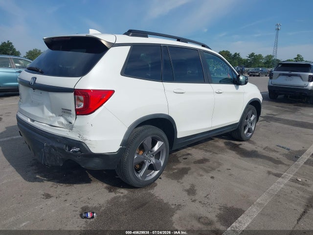 5FNYF8H95KB023815 Honda Passport Touring
