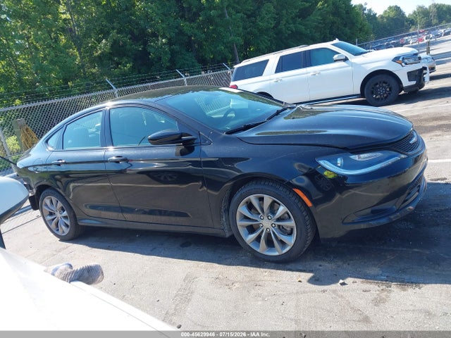 2016 Chrysler 200 S მანქანა იყიდება აუქციონზე, vin: 1C3CCCBGXGN147296, აუქციონის ნომერი: 45629946