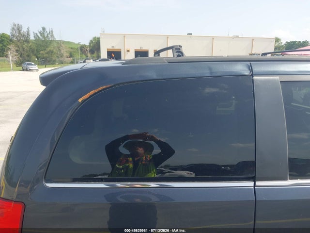 45629961 :رقم المزاد ، 2C4RC1CG9ER232543 vin ، 2014 Chrysler Town & Country Touring-l مزاد بيع