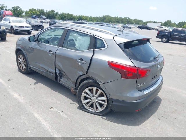 2017 Nissan Rogue Sport Sv მანქანა იყიდება აუქციონზე, vin: JN1BJ1CR4HW110938, აუქციონის ნომერი: 45629975