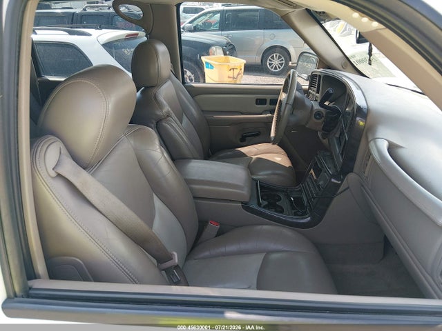 45630001 :رقم المزاد ، 1GKFK66UX4J319928 vin ، 2004 Gmc Yukon Xl 1500 Denali مزاد بيع