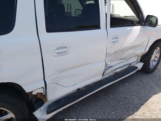45630001 :رقم المزاد ، 1GKFK66UX4J319928 vin ، 2004 Gmc Yukon Xl 1500 Denali مزاد بيع
