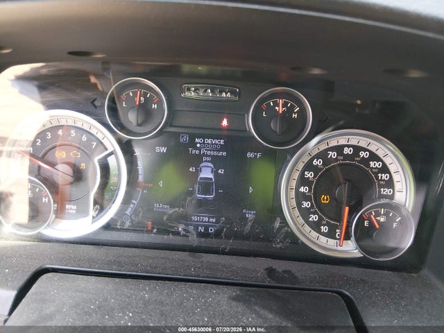 45630006 :رقم المزاد ، 1C6RR7MT8FS702159 vin ، 2015 Ram 1500 Sport مزاد بيع
