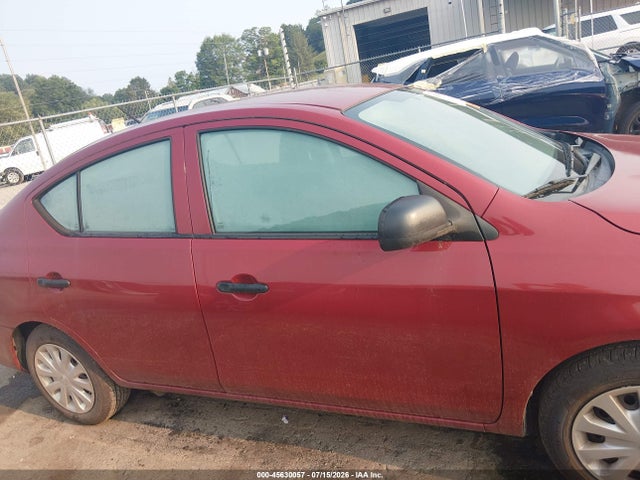 45630057 :رقم المزاد ، 3N1CN7AP5FL826389 vin ، 2015 Nissan Versa 1.6 S+ مزاد بيع