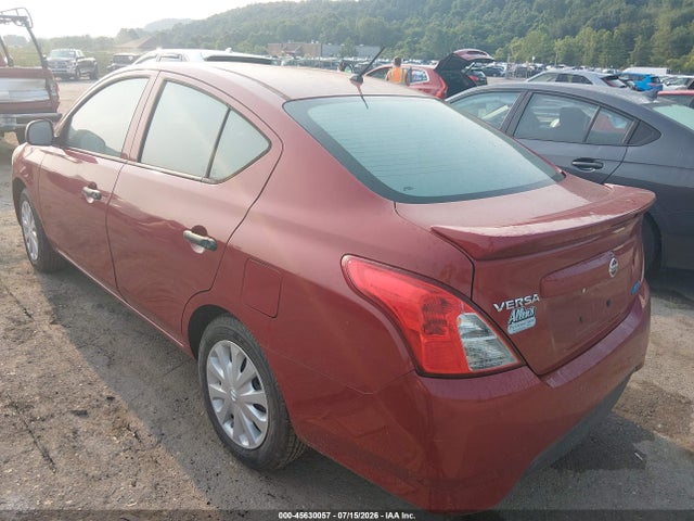 45630057 :رقم المزاد ، 3N1CN7AP5FL826389 vin ، 2015 Nissan Versa 1.6 S+ مزاد بيع