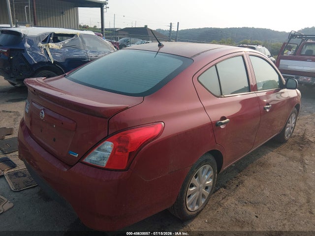 45630057 :رقم المزاد ، 3N1CN7AP5FL826389 vin ، 2015 Nissan Versa 1.6 S+ مزاد بيع