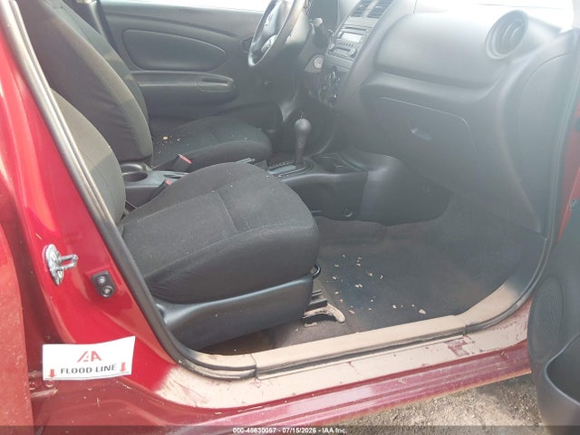 45630057 :رقم المزاد ، 3N1CN7AP5FL826389 vin ، 2015 Nissan Versa 1.6 S+ مزاد بيع