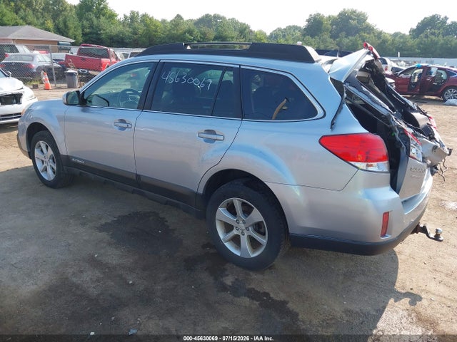 2014 Subaru Outback 2.5i Premium მანქანა იყიდება აუქციონზე, vin: 4S4BRBCC0E3315317, აუქციონის ნომერი: 45630069
