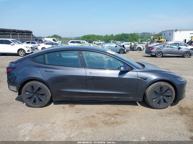 Tesla MODEL 3 2024 5YJ3E1EA6RF740396 Image 13