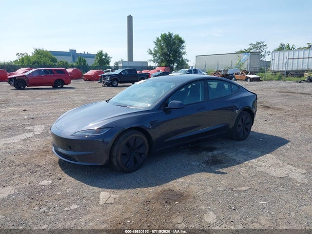 Tesla MODEL 3 2024 5YJ3E1EA6RF740396 Image 2