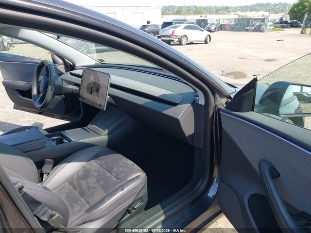 Tesla MODEL 3 2024 5YJ3E1EA6RF740396 Image 5