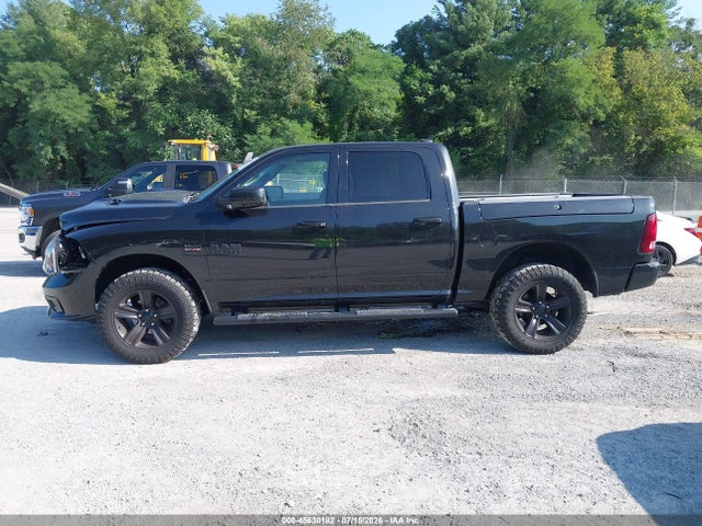 45630182 :رقم المزاد ، 1C6RR7MT4HS664416 vin ، 2017 Ram 1500 Night  4x4 5'7 Box مزاد بيع