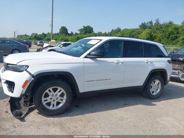 2023 Jeep Grand Cherokee Laredo 4x2 მანქანა იყიდება აუქციონზე, vin: 1C4RJGAG4PC563957, აუქციონის ნომერი: 45630184