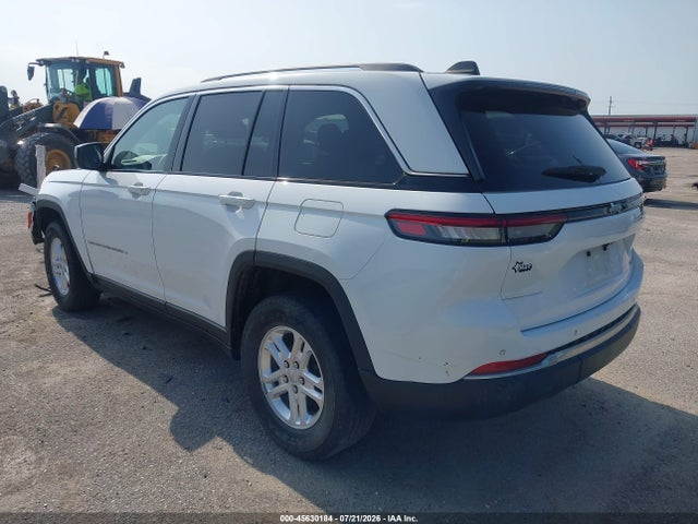 2023 Jeep Grand Cherokee Laredo 4x2 მანქანა იყიდება აუქციონზე, vin: 1C4RJGAG4PC563957, აუქციონის ნომერი: 45630184