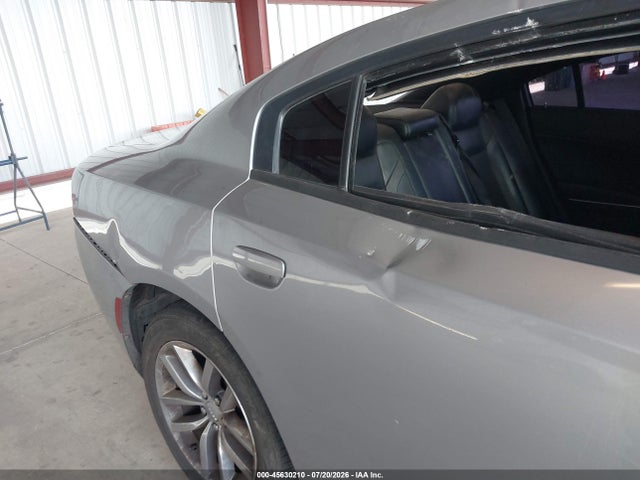 45630210 :رقم المزاد ، 2C3CDXHG5GH302888 vin ، 2016 Dodge Charger Sxt مزاد بيع