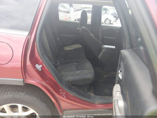 45630222 :رقم المزاد ، 1C4PJMCS7FW653706 vin ، 2015 Jeep Cherokee Latitude مزاد بيع