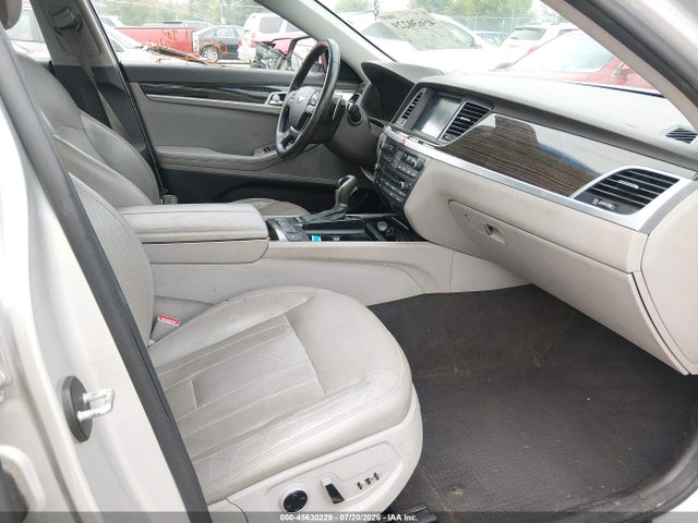 2015 Hyundai Genesis 3.8 მანქანა იყიდება აუქციონზე, vin: KMHGN4JE9FU094457, აუქციონის ნომერი: 45630229