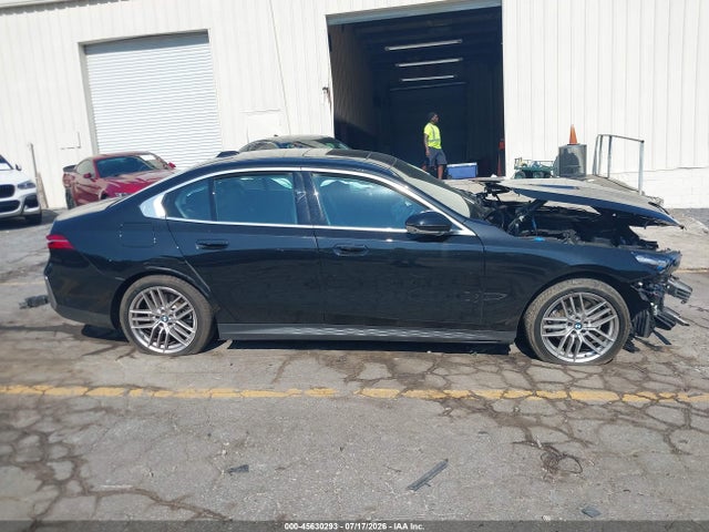 45630293 :رقم المزاد ، WBA43FJ0XSCT69747 vin ، 2025 Bmw 530i مزاد بيع